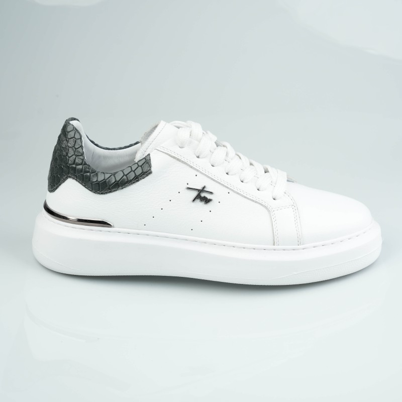 tripy white grey pure leather normal size