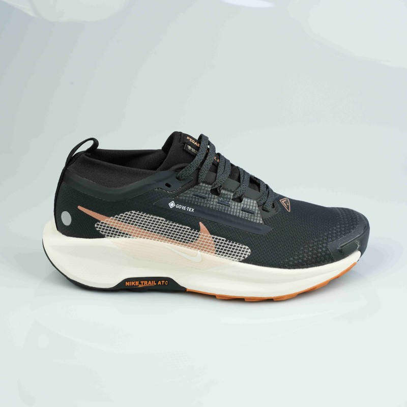 nike black beige  pegasus trail 5