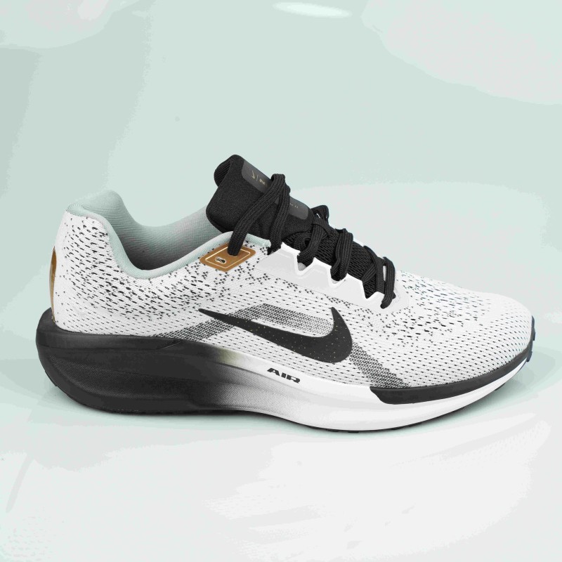 nike air winflo 11 se white black